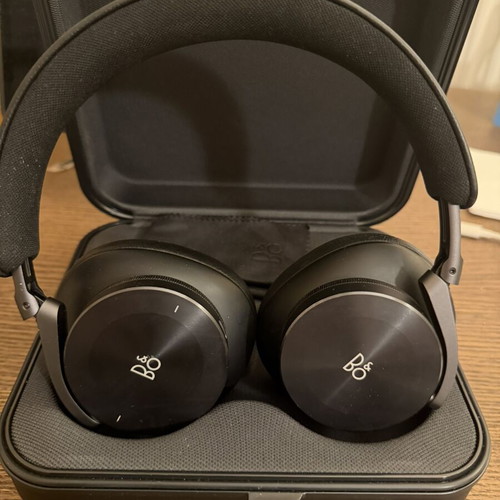 B&O Beoplay H95 wireless headphones like new, black