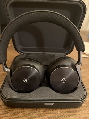 B&O Beoplay H95 wireless headphones like new, black