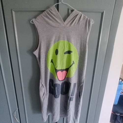 Dress like new, casual with pockets and hood, gray, size M