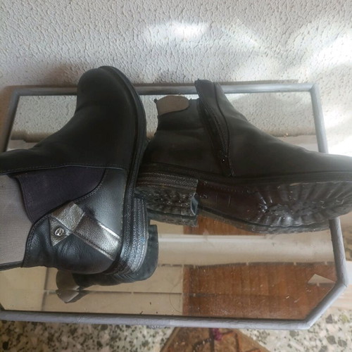 Black ankle boots size 40 like new