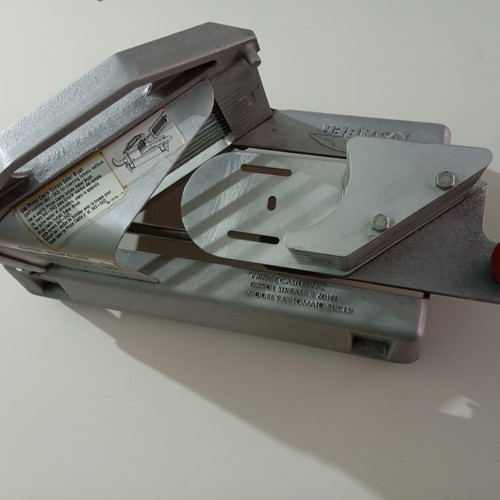 Model 943 Tomato Slicer like new professional tomato cutter