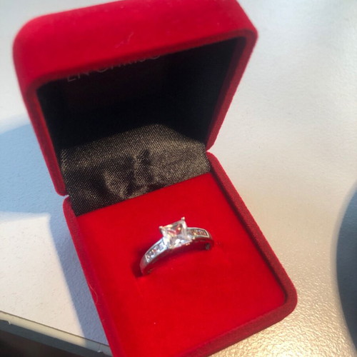 Engagement ring silver 925 with zircon, new