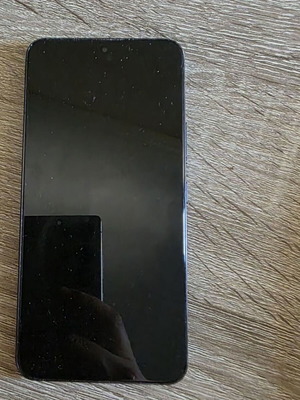 Samsung Galaxy S22 smartphone used, black, 128GB