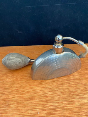 Vintage Art Deco perfume atomizer used