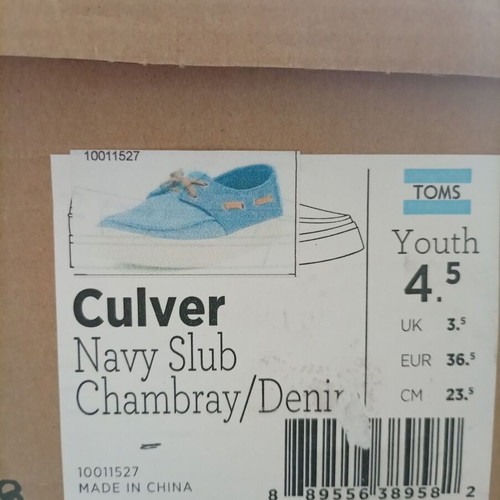 Toms Curver Boys' Shoes Size 36.5 Like New Blue Moccasins