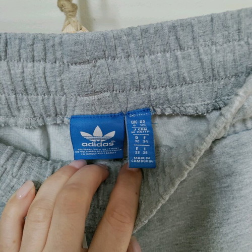 Adidas παντελόνι φόρμας καινούργιο, γκρι, μέγεθος XS