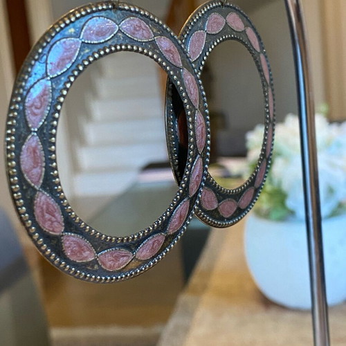 Dangling earrings new, silver metal with pink enamel