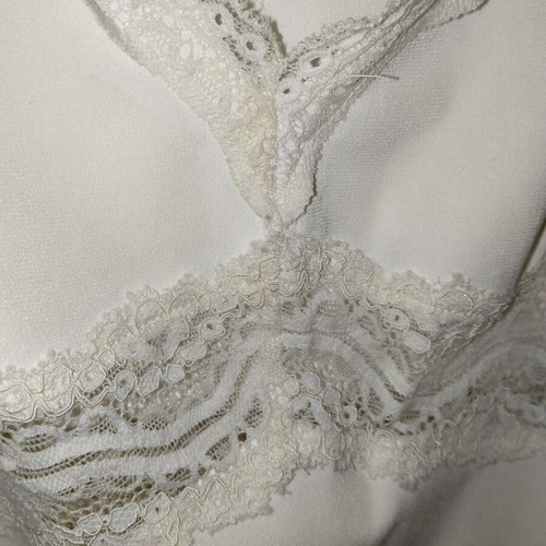 Lynne white sleeveless top with lace, new, size M
