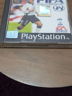 FIFA 98 Road to World Cup PlayStation 1 game