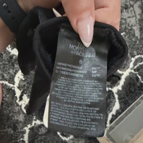 The North Face gloves like new, black, touchscreen compatible