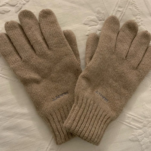 Gant knitted gloves with fleece lining, new, size M, beige