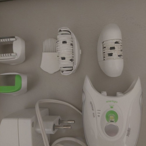 Braun SilkEpil Xelle epilator used with 5 heads and accessories