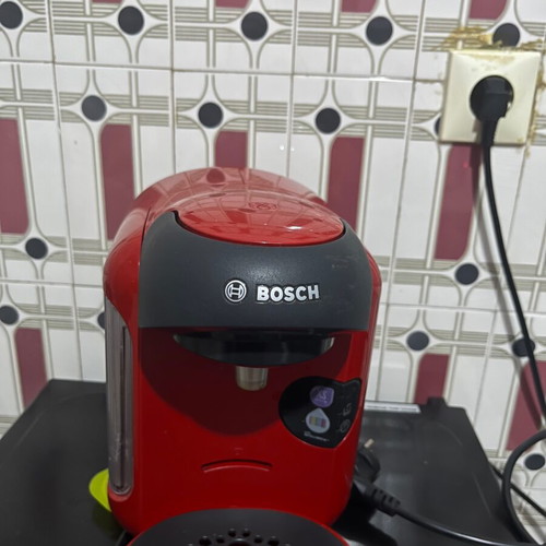 Tassimo Espresso Coffee Maker like new with capsules