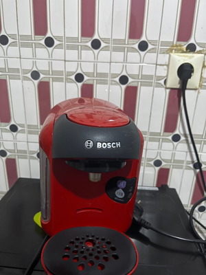 Tassimo Espresso Coffee Maker like new with capsules
