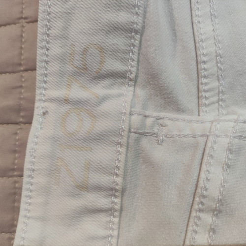 Zara white jeans like new with rips size S