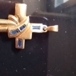 Χρυσός σταυρός χειροποίητος με φυσικά ζαφείρια, σαν καινούργιο