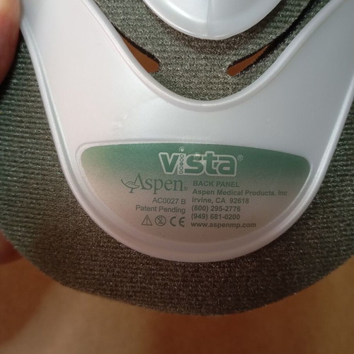 Aspen Vista Adjustable Cervical Collar like new