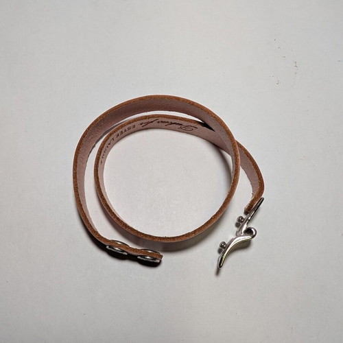 Pink bracelet Dukas for Estée Lauder like new