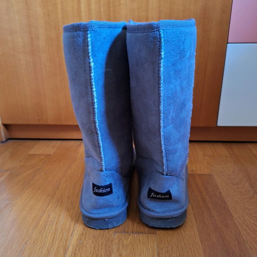 Gray boots like new, size 38.5 with soft lining