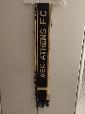 AEK "ερχόμαστε" scarf like new, knitted from boutique