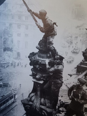 Berlin 1945 like new