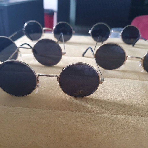 Sunglasses new, pack of 5, black and gold