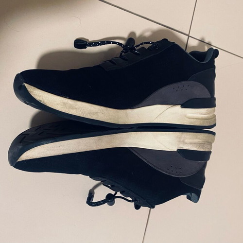 Boggi Milano black men's sport shoes used