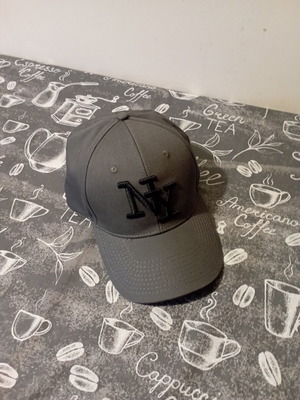 Hat new, one size