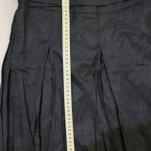 Black pleated skirt like new, cotton, unworn