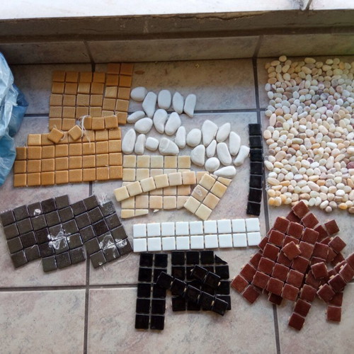 Mosaic tiles like new, assorted for crafts