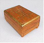  Μουσικό κουτί ξύλινο με ένθετο μπρούντζο, ελβετικής κατασκευής - CUENDET.