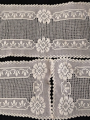 Set of 3 crochet table linens, new