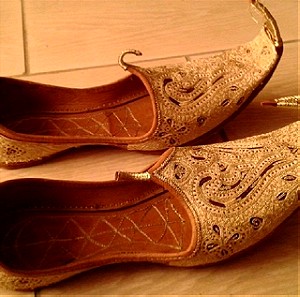 Ινδικά παραδοσιακά παπούτσια