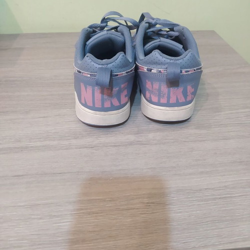 Nike athletic shoes used, gray, size 40