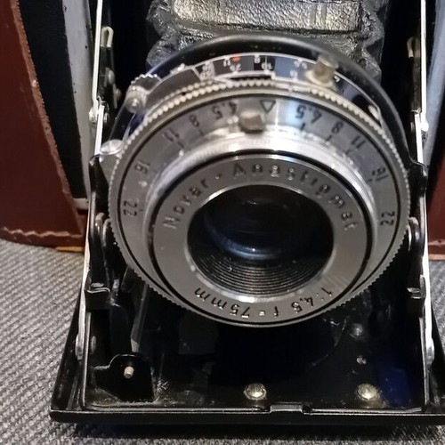 Zeiss Icon Nettar vintage camera used, collectible