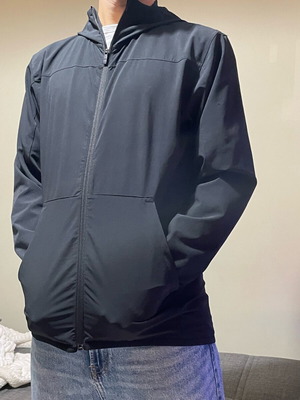 Adidas Αντιανεμική Ζακέτα Με Κουκούλα Σαν Καινούργιο, Μαύρη Μέγεθος M