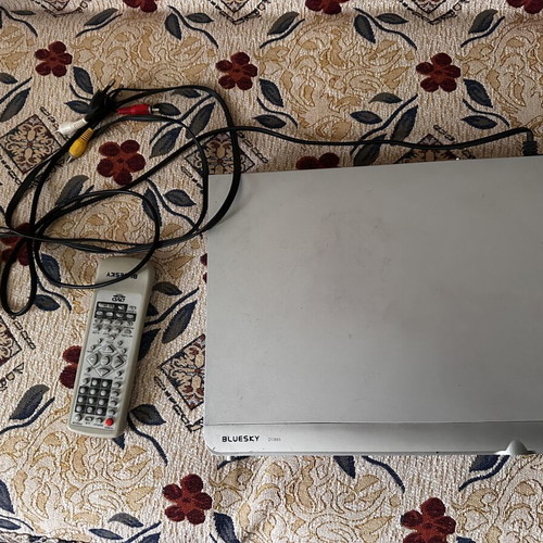 Bluesky DVD player like new