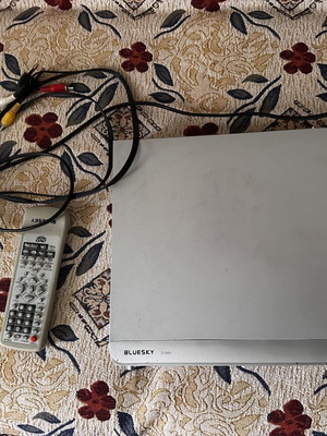 Bluesky DVD player like new