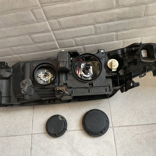 Renault Laguna right headlight used 2001-2007 original