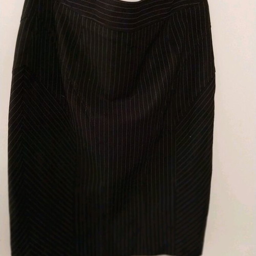 Short skirt used in very good condition