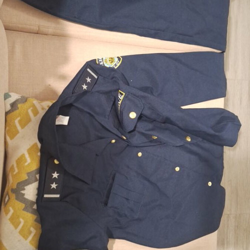 Police costume like new for ages 7 to 9