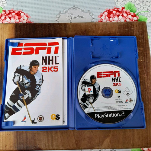 ESPN NHL 2K5 PlayStation 2 game like new