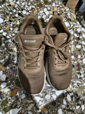 Skechers athletic shoes brown like new, size 43