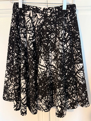 Midi skirt black and white by Sissy Christidou, like new