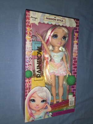 Κούκλα Rainbow High My Fashion Style Amaya Raine καινούργια