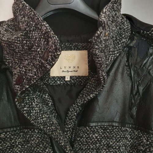 Lynne jacket with hood used, size L, black and white