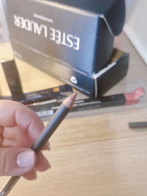 Mac Whirl Lip Pencil new