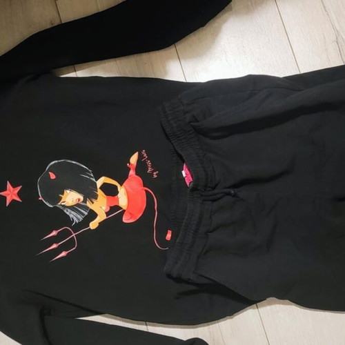 Miss Luis sports set like new, size S, black