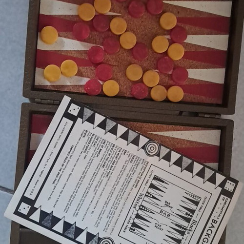 Backgammon like new, height 24 cm, width 17.5 cm