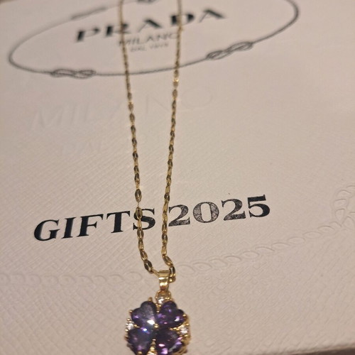 Necklace with purple stone new